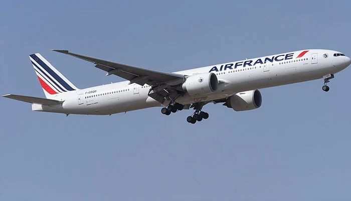 Air France continues to avoid using Pakistani airspace