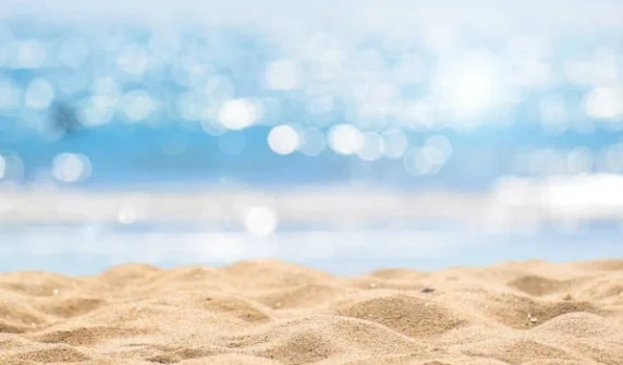 Going to the beach is beneficial for mental health