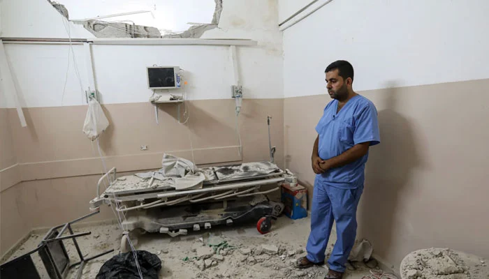 Israel bombards Gaza medical clinic, patients' bodies blown to pieces, 143 martyrs