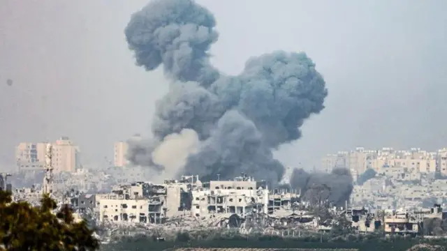 Israel's massive ground operation in Gaza leaves 140 more Palestinians martyred