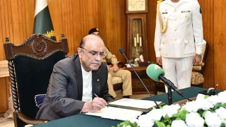 President Zardari signs bill banning child marriage