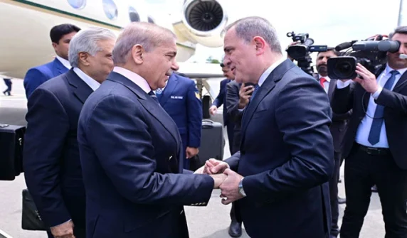 Prime Minister arrives in Azerbaijan after Iran