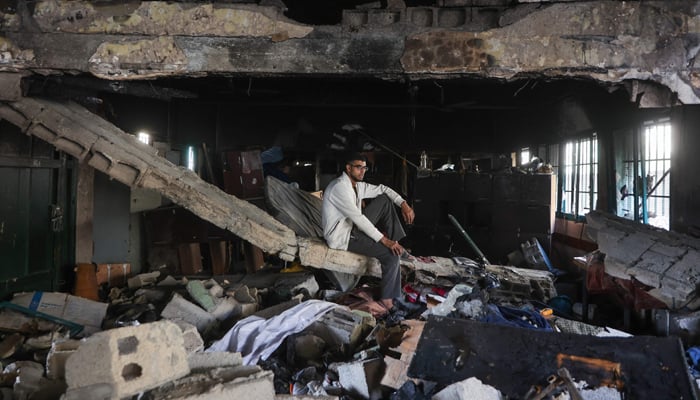 killing 52 Palestinians