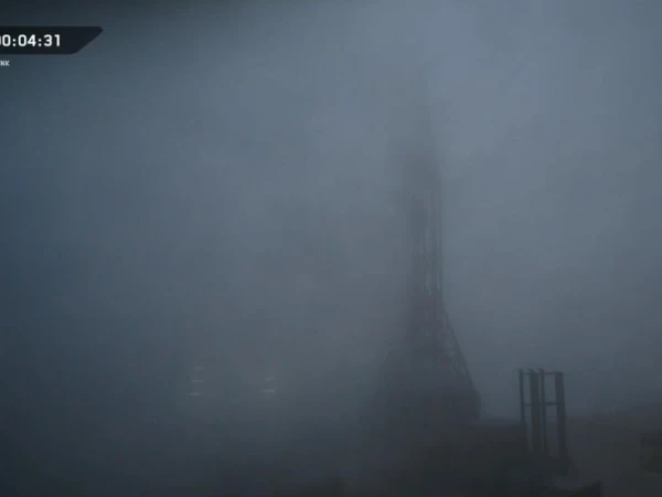 SpaceX launches 26 more internet satellites