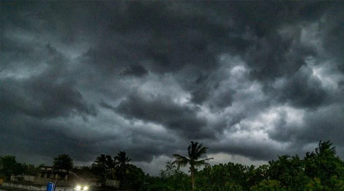 Thunderstorm and rain likely in all districts of Upper Sindh