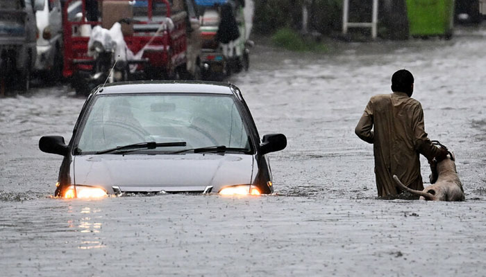 32 roads completely destroyed