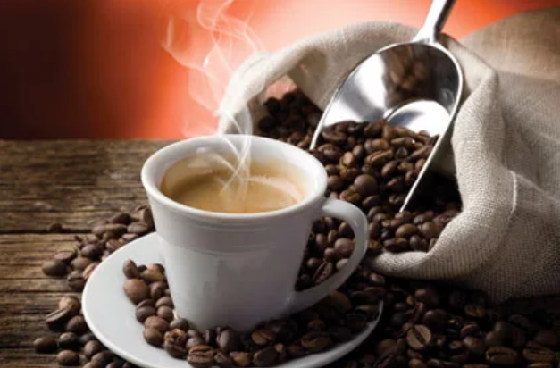 Can coffee consumption increase resistance to antibiotics in bacteria?