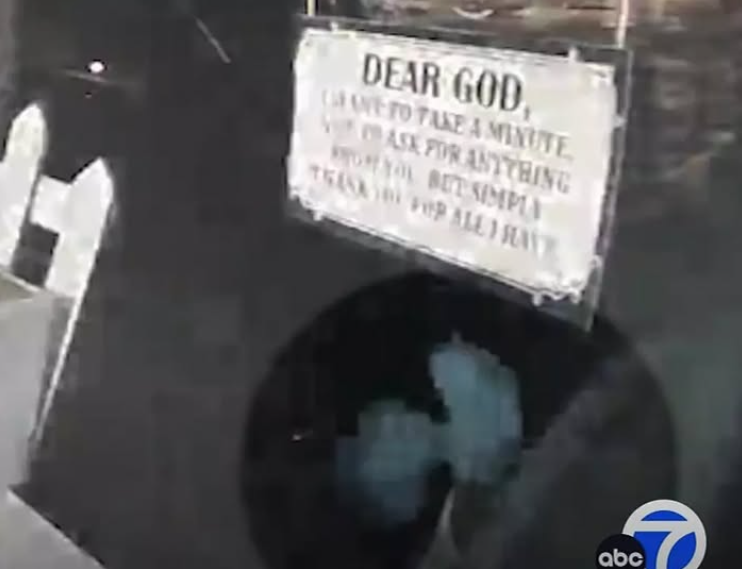 Did the doorbell camera save an alien?