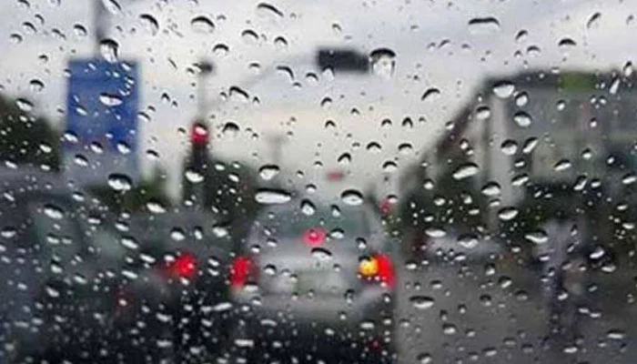 Drizzle and light rain likely in Karachi