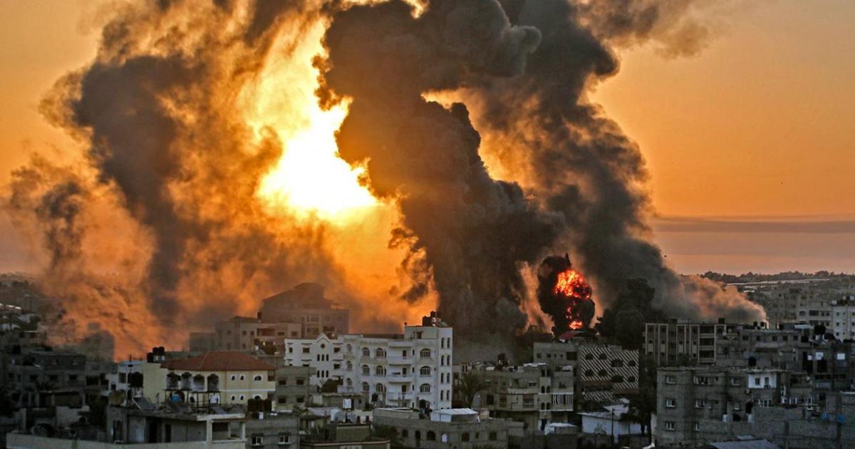 Israeli airstrikes kill 77 Palestinians