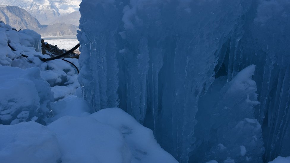 KP Glacial lake threatens to erupt