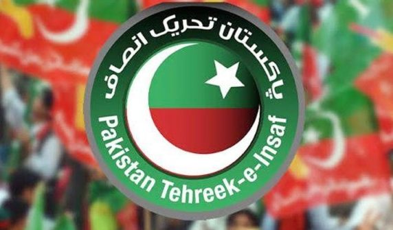 PTI falls victim to confusion over protest movement