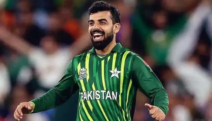 Shadab Khan suffers shoulder injury