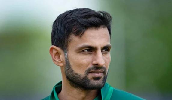 Shoaib Malik has said that he will continue playing cricket until he is in a wheelchair