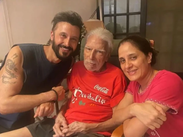 Stylish actor Rahat Kazmi's son's