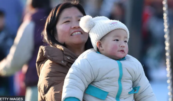 The Chinese government's new step to increase the population is to announce that parents will receive $500 annually for each child born
