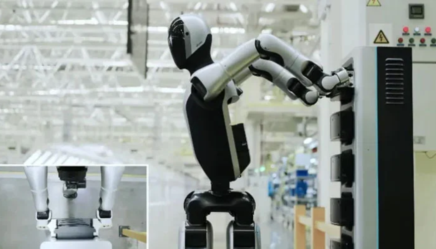 The first robot capable of changing its own battery has been developed