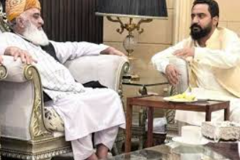 Farrukh Khokhar's decision to join Jamiat Ulema-e-Islam (F)