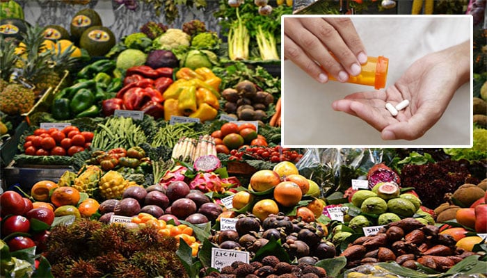 It became expensive for a Chinese girl to eat only vegetables to lose weight.