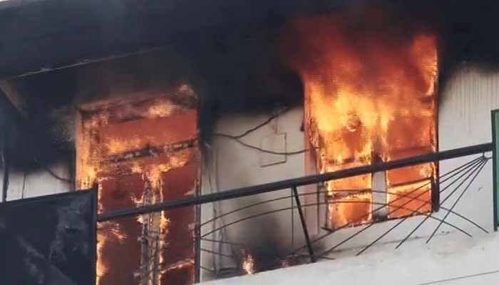 were injured in a fire in a plaza