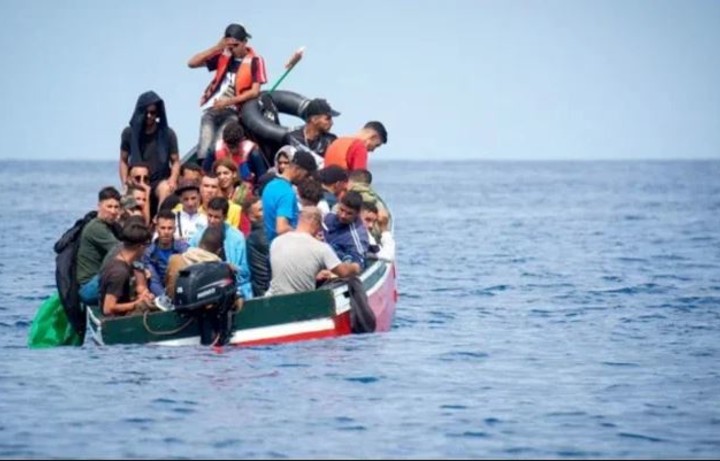 26 dead as migrant boat capsizes near Italy