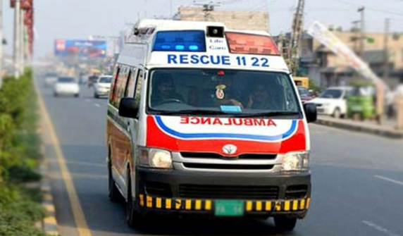9 people killed in collision between coach and 2 vehicles