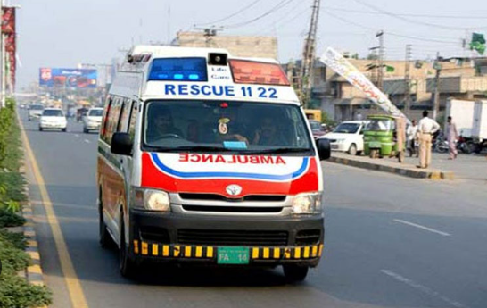 A woman and a man died in two traffic accidents in Karachi