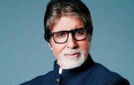 Amitabh Bachchan shares memorable experience of taking parents to a restaurant with his first earnings