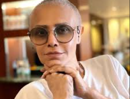 Beauty is not just reflected in a smile and hair, but also without hair, Angeline Malik