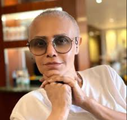 Beauty is not just reflected in a smile and hair, but also without hair, Angeline Malik