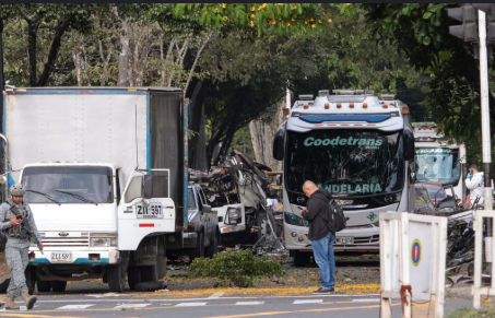 Car bomb explodes at Colombian air base, killing 8, injuring 36