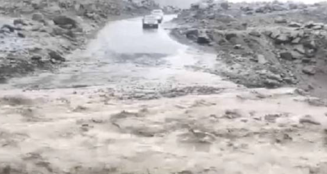 Car washed away by floods in rivers in Azad Kashmir, tourists rescued safely