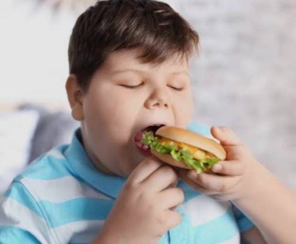 'Forever chemicals' identified as a barrier to weight loss in young people