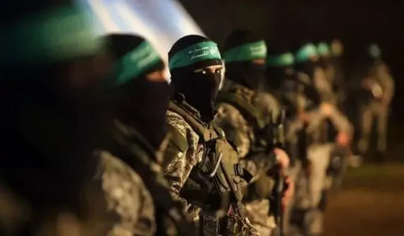 Hamas pay salaries to government employees in Gaza