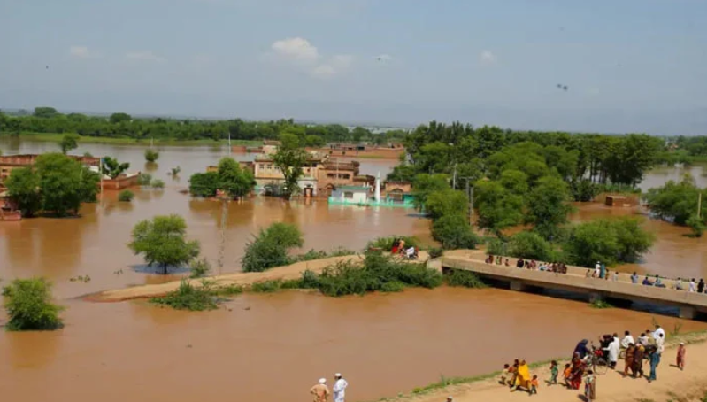 Hundreds of settlements submerged in floods in Punjab, 1 million people affected, crops destroyed, alert issued in Sindh and Balochistan
