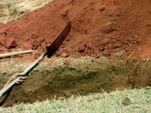 Investigation into disappearance of girl's body from grave
