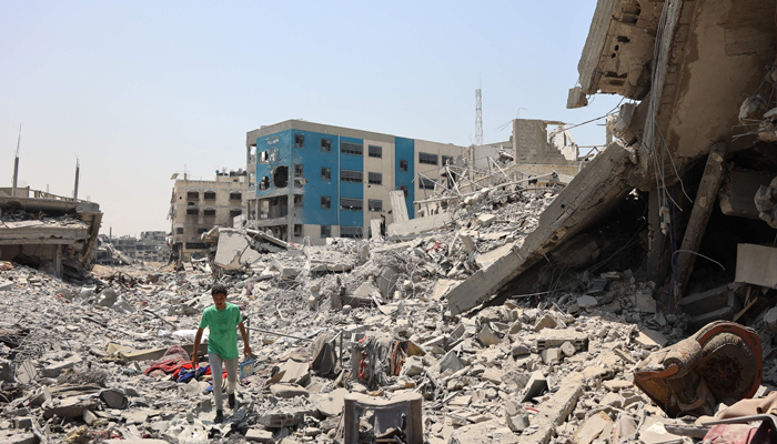 Israeli army fires and bombs on people waiting for aid in Gaza