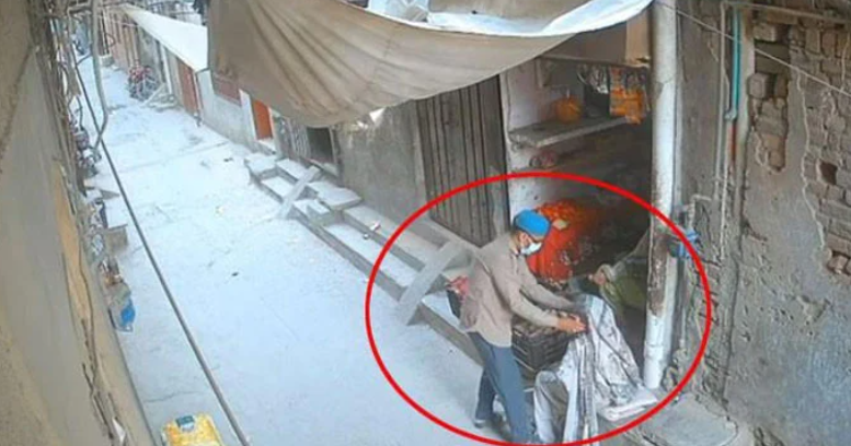 Lahore: The accused who snatched jewelry from an elderly woman was killed in a police encounter along with his accomplice