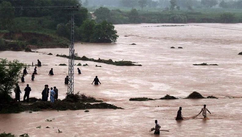 Most of Mandi Bahauddin area under flood