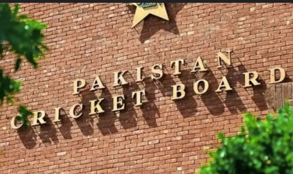 PCB decides to bear players' educational expenses along with cricket