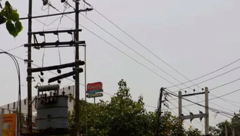 Power outage in many areas due to rain in Karachi