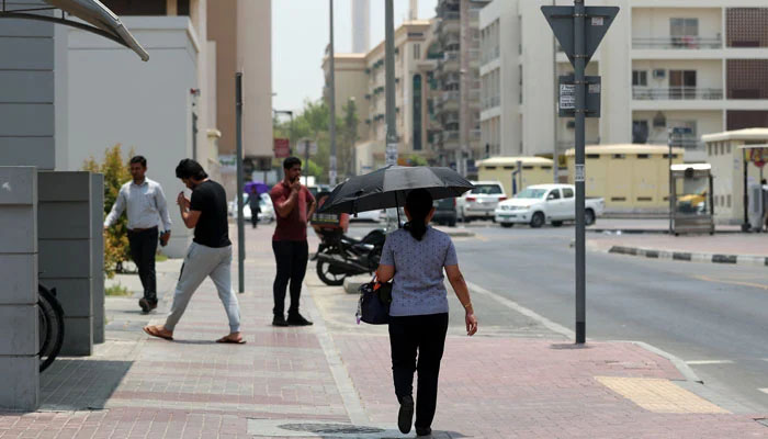 Severe heat wave in UAE, mercury exceeds 51 degrees