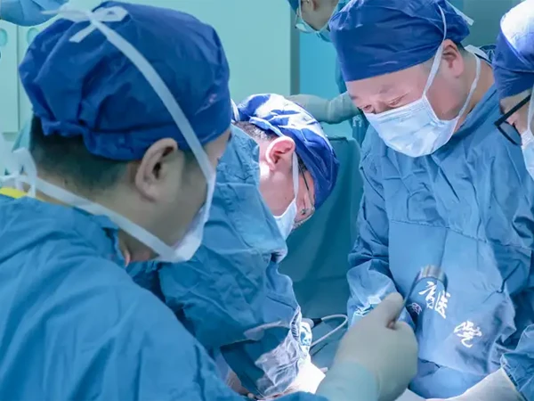 Successful pig lung transplant in human