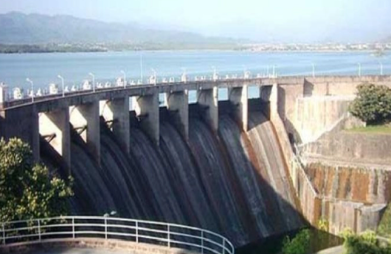 Water level in Rawal Dam rises due to heavy rains, spillways opened