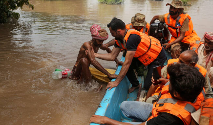 3 bodies recovered after boat carrying flood victims capsizes in Rahim Yar Khan