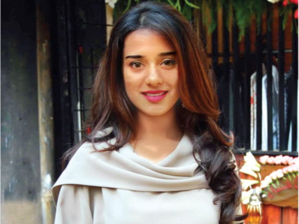 Amrita Rao received letters written in blood for marriage