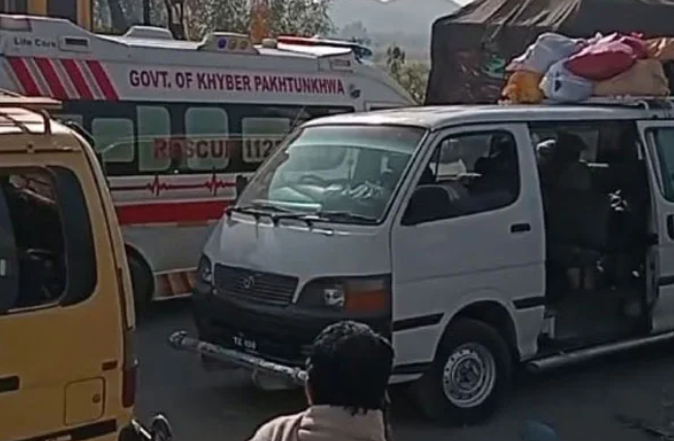 Attack on passenger vehicle in Kurram district, 5 people killed
