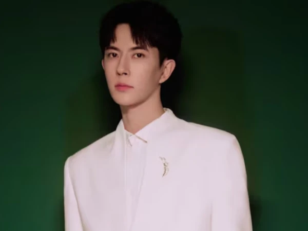 Chinese actor falls to death from 5th floor