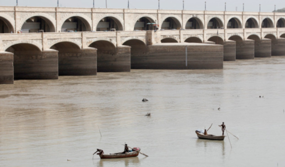 Efforts to save Multan, threat of major floods in Sindh