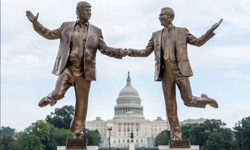 Controversial statue of President Trump